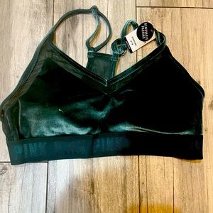Victoria Secret NWT sports bra. beautiful emerald green